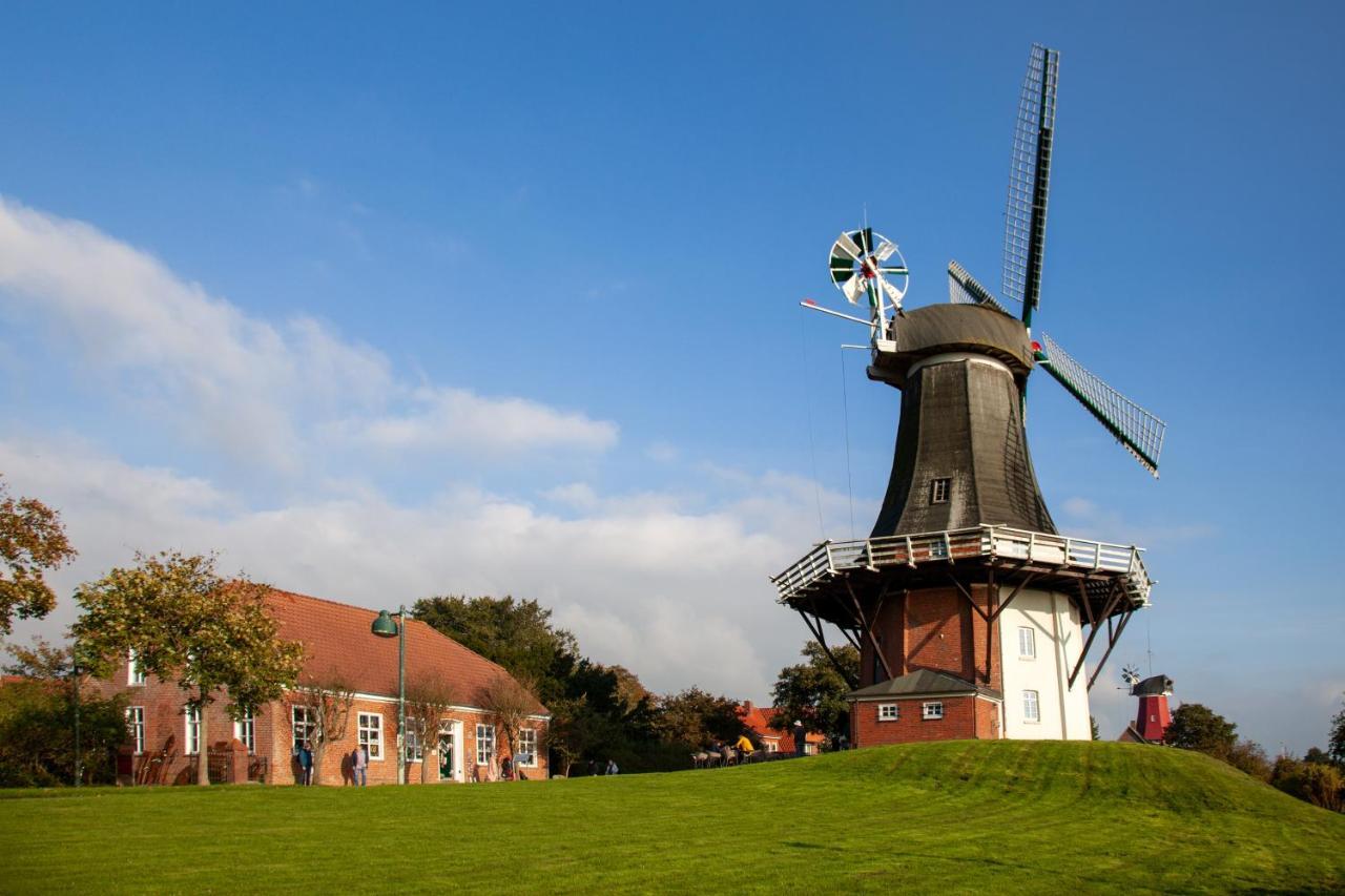 Hotel Achterum Greetsiel Exterior photo