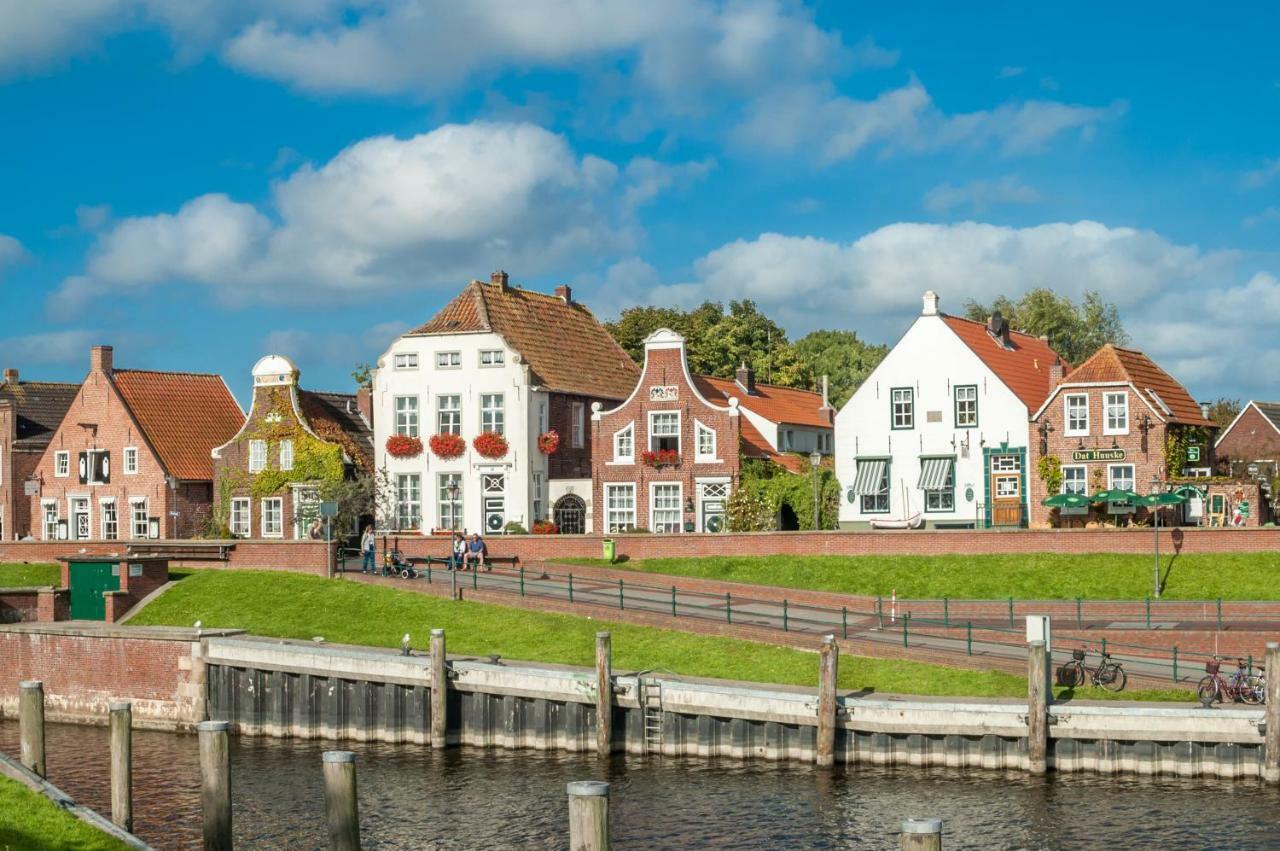 Hotel Achterum Greetsiel Exterior photo